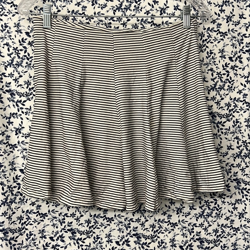 American eagle high waisted skirt size 6